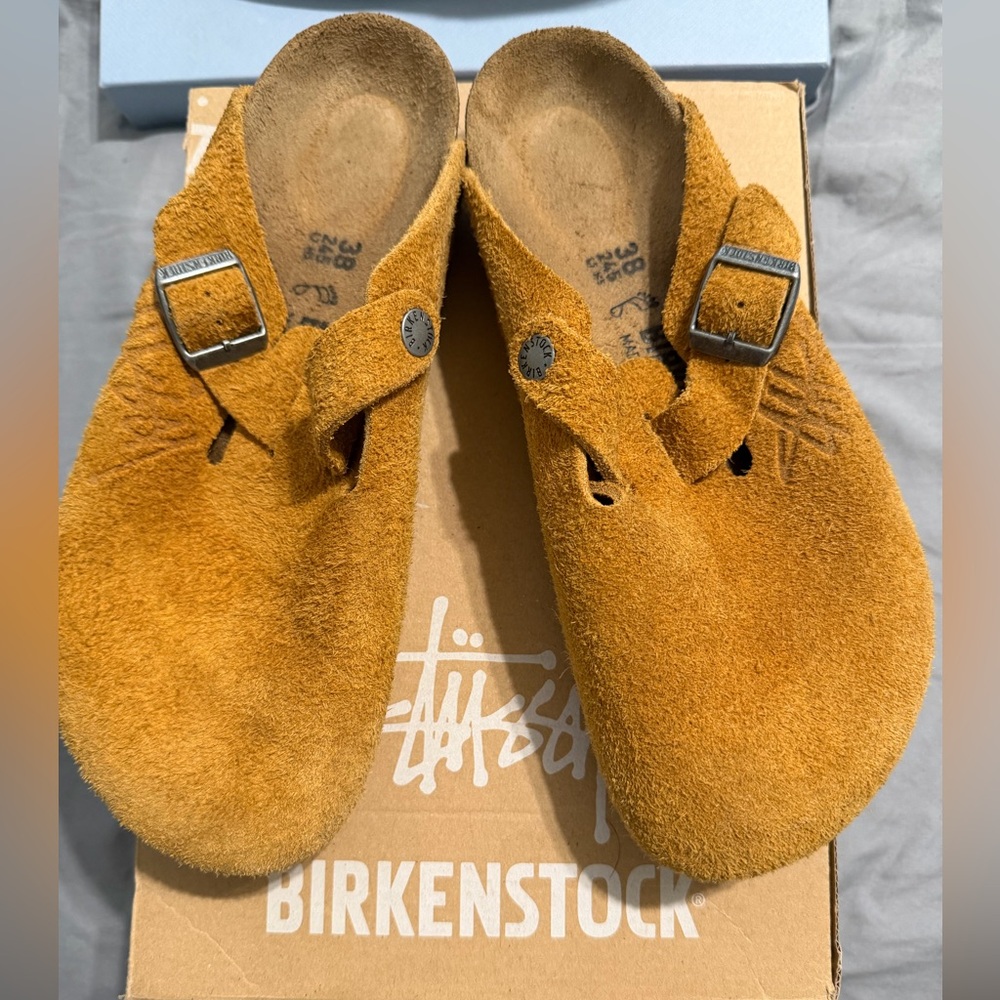Exclusive Stussy/ Birkenstock Collab Women’s Boston Clogs in Caramel